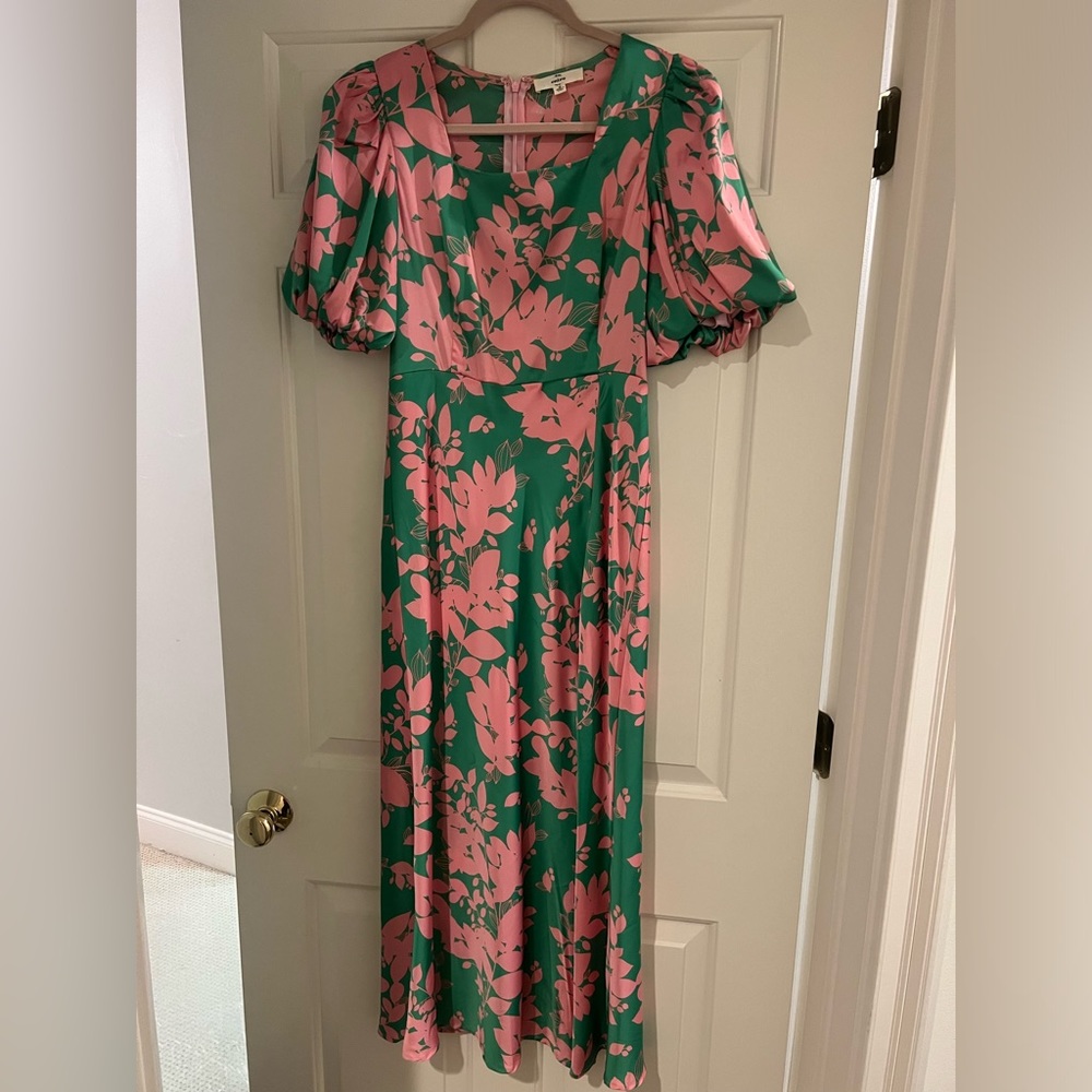 Entro silk dress — size medium